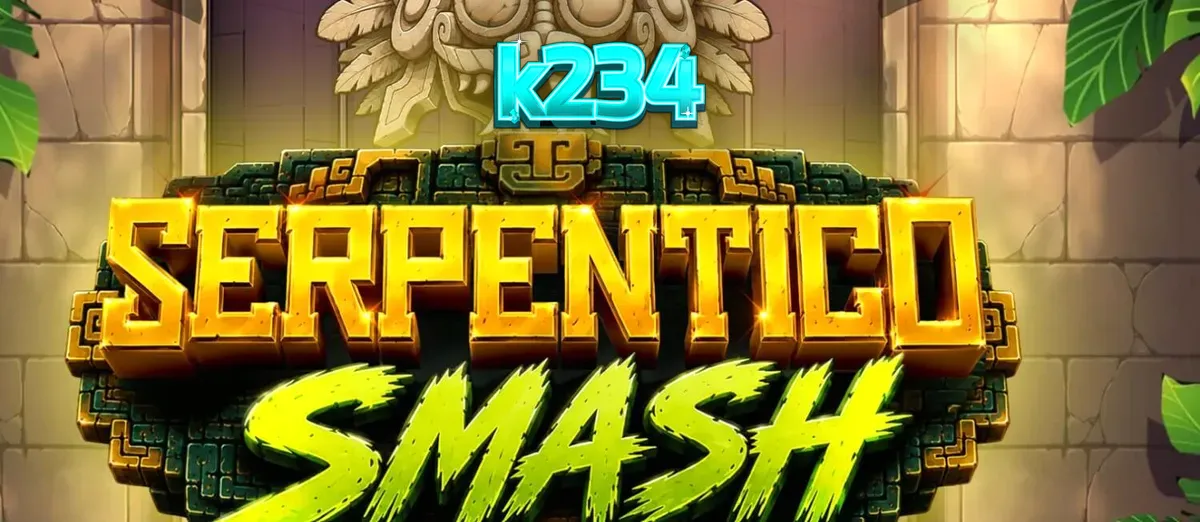 Tampilan visual slot Serpentico Smash dengan tema hutan Aztec dan grid 5x6.
